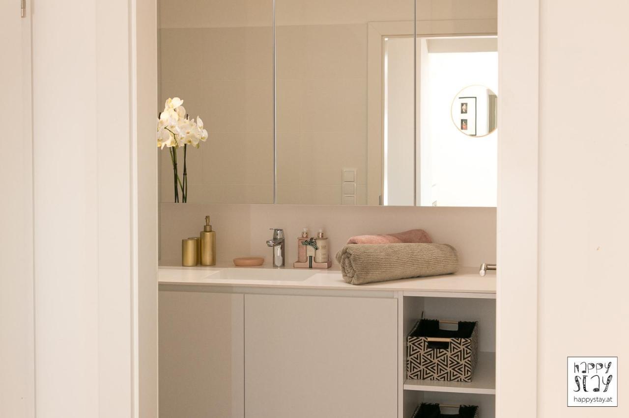 Apartament Parkblick - Therme - Gratis Parken Im Der Garage - Terrasse - U-bahn
