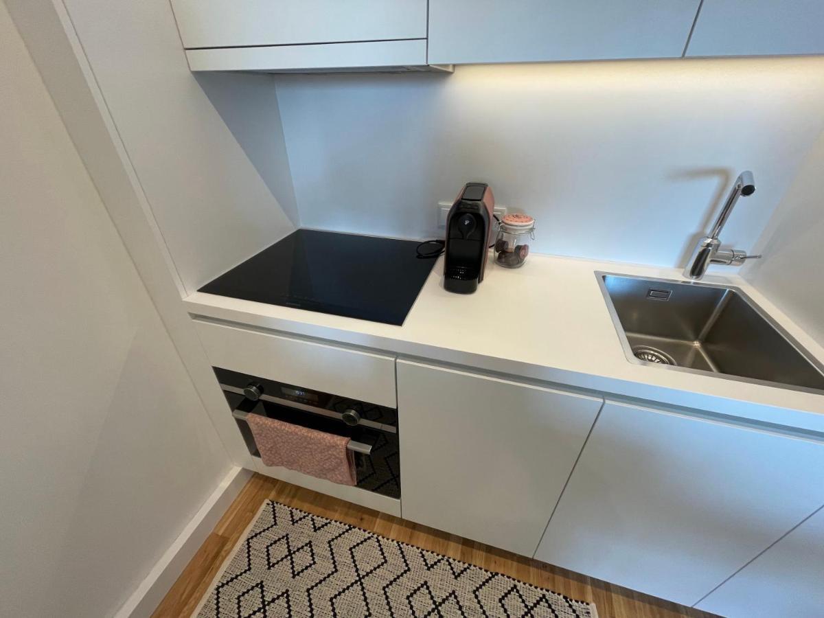 Appartamento Parkblick - Therme - Gratis Parken Im Der Garage - Terrasse - U-bahn